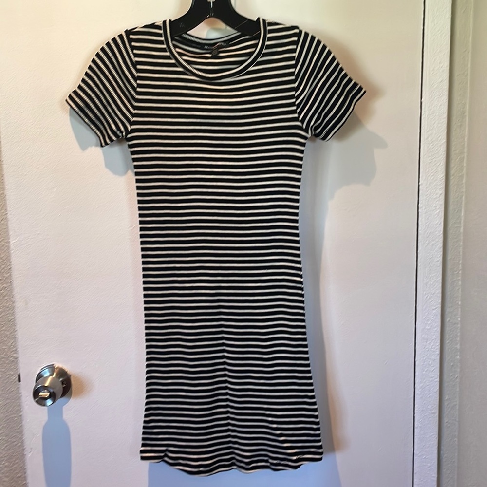 Brandy Melville OSFM short sleeve ribbed dress
